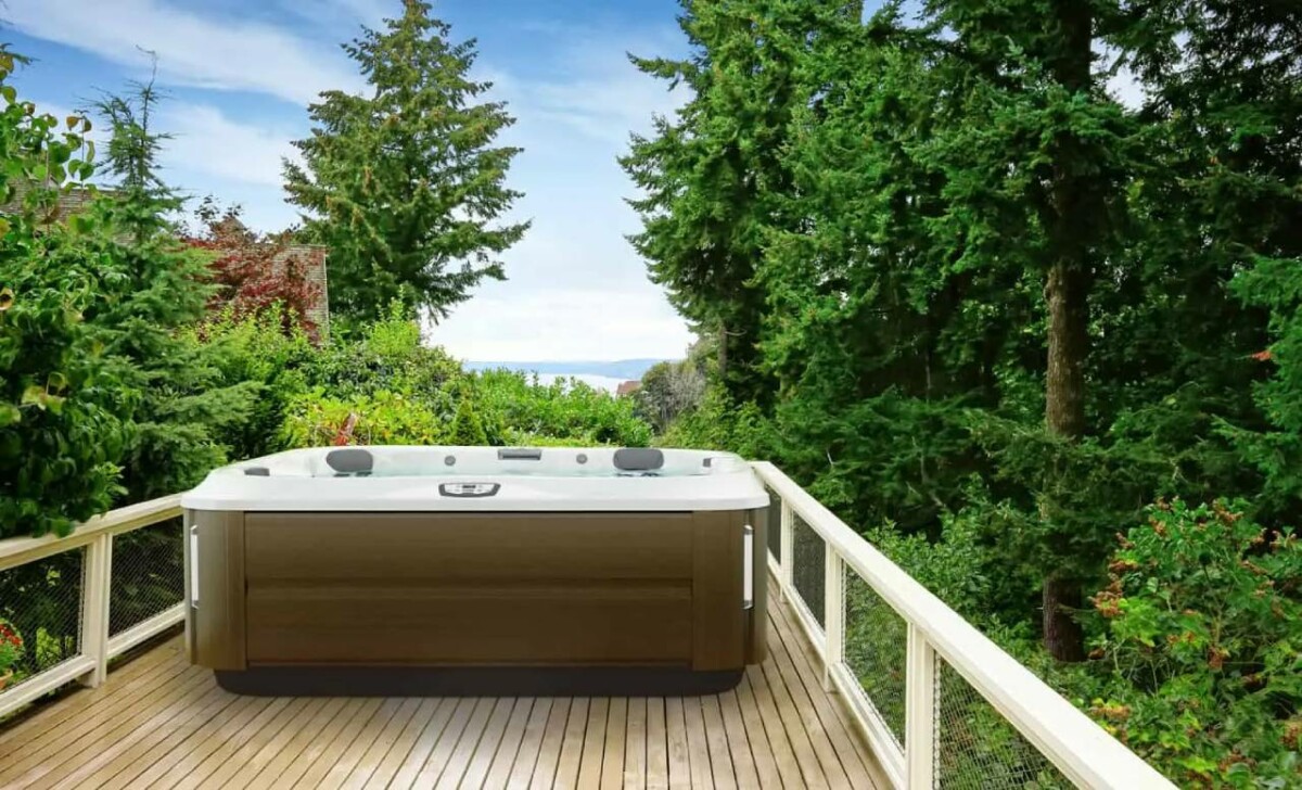 How To Clean Your Outdoor Spa Installation For The Spring