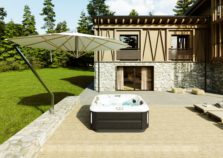 J-315 energy-efficient hot tubs